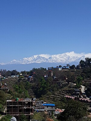 Vue des montagnes de l'Himalaya depuis Bandipur