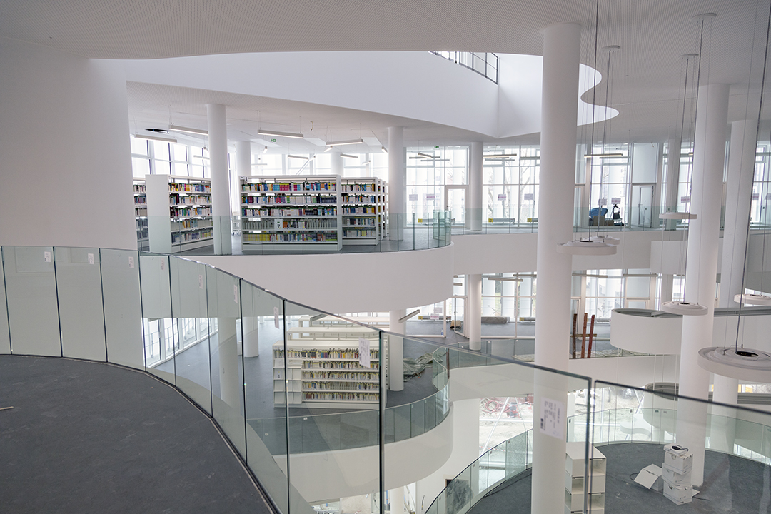 Au Studium, depuis le 28 février, des collections de livres, revues, planches sont déménagés depuis différentes bibliothèques universitaires.