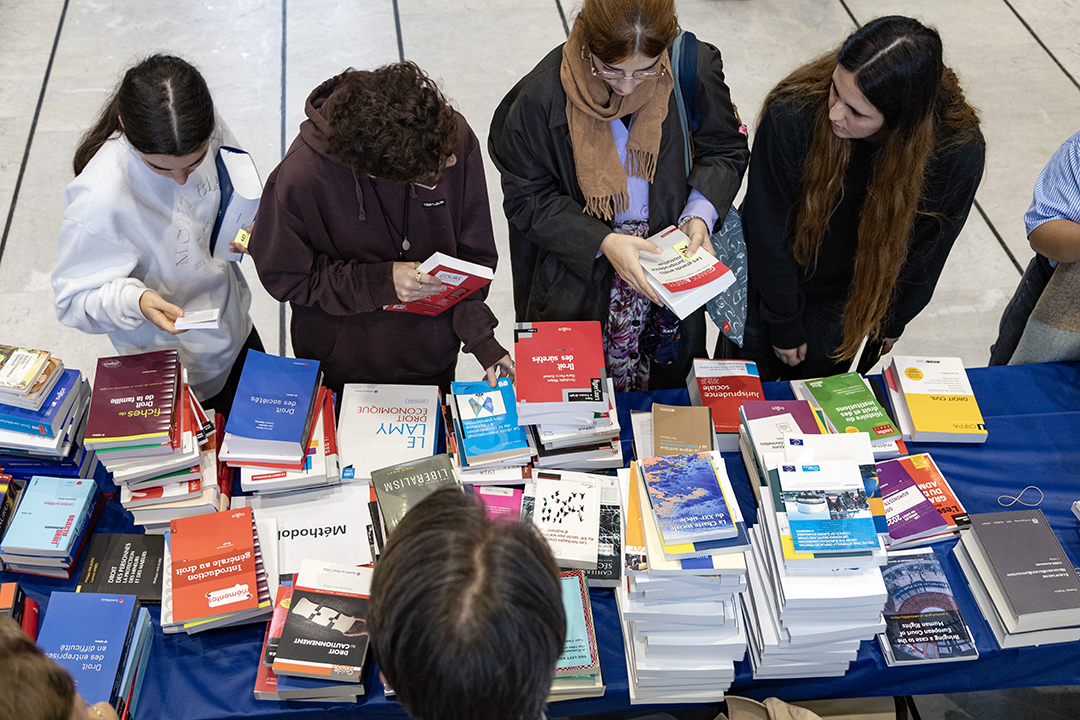 L’idée du Book Swap de la Faculté de droit : faciliter l'échange d’ouvrages juridiques entre étudiants. Les enseignants et le Conseil de l’Europe y ont aussi participé.
