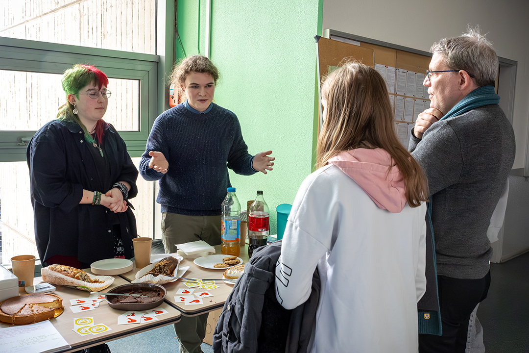 Pour allier l'utile à l'agréable et partager un moment de convivialité, les étudiants de la Faculté des lettres proposaient des gourmandises.