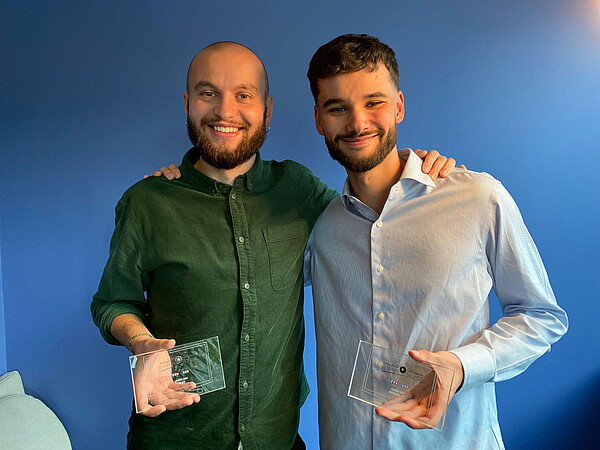 Guillaume Colleoni et Keziah Cretin sont diplômés du Centre universitaire d'enseignement du journalisme (Cuej) de Strasbourg, promotion 2024 – Amman. © Lorenzo Vergari Morelli 