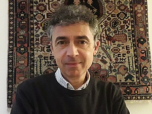 Pascal Dethurens est chercheur en littérature comparée.