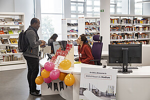 Le Studium abrite deux étages de bibliothèques. Crédits C.Schröder/Unistra