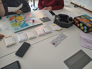 Des jeux de société sont proposés à la Bibliothèque de santé. ©Service des bibliothèques  