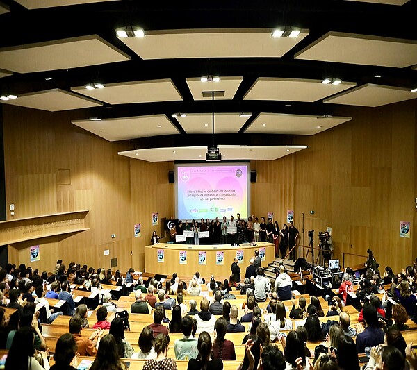 L’événement s'est déroulé à l’amphithéâtre Cavaillès sous le regard de lycéens, d’invités, du grand public et des internautes. ©Teona Goreci