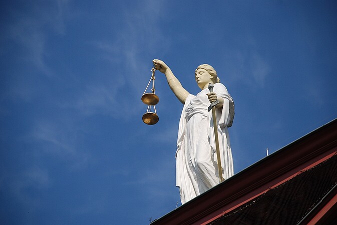 Une justice itinérante, civile ou pénale, qui va vers le justiciable. ©Edward Lich / Pixabay