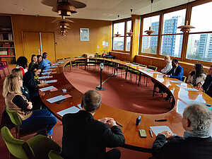 Lors de la signature de convention, le 14 février 2025 en salle Alex-Weill de la Faculté de droit. © Laetitia Sciacca
