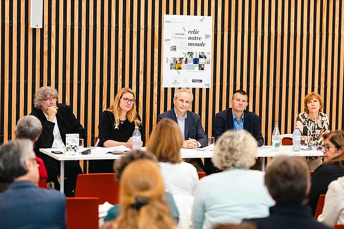 Pascal Maillard, Victoire Feuillebois, Michel de Mathelin, Mathieu Schneider et Martine Gemmerlé. © Teona Goreci