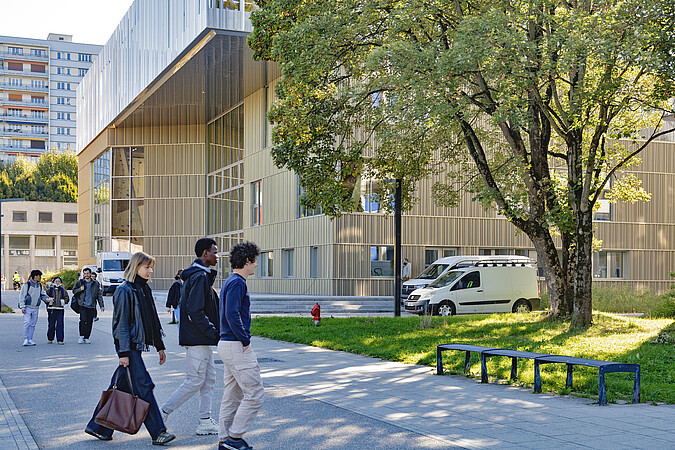 Centre sportif universitaire.