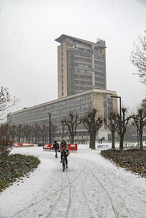 Le campus Esplanade sous la neige, mercredi 14 décembre. Crédit : Catherine Schröder / Unistra